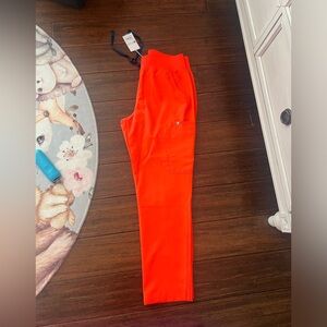 New with tags Figs coral scrub pants